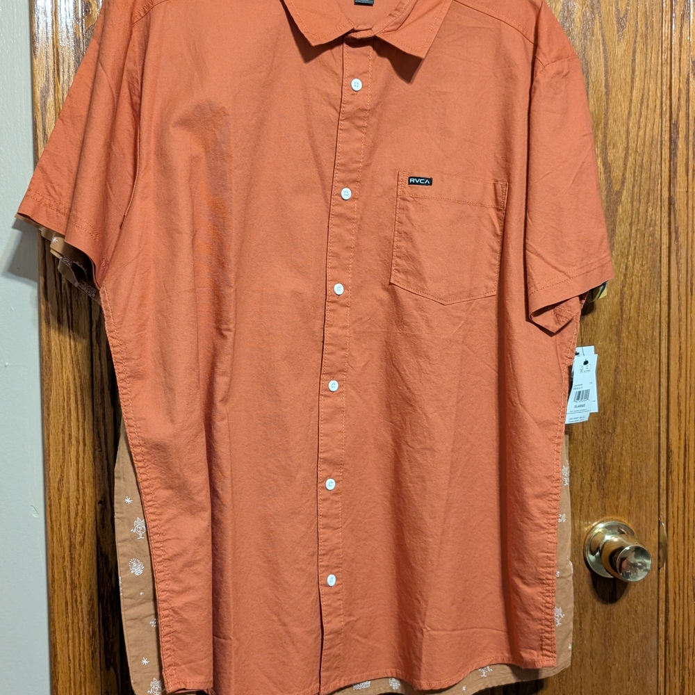 RVCA Men's SET OF 4 NEW Button Down Shirts